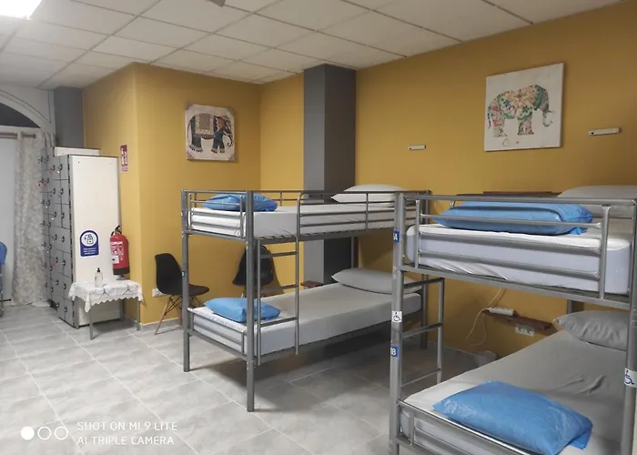 Arraigos Hostel Melide